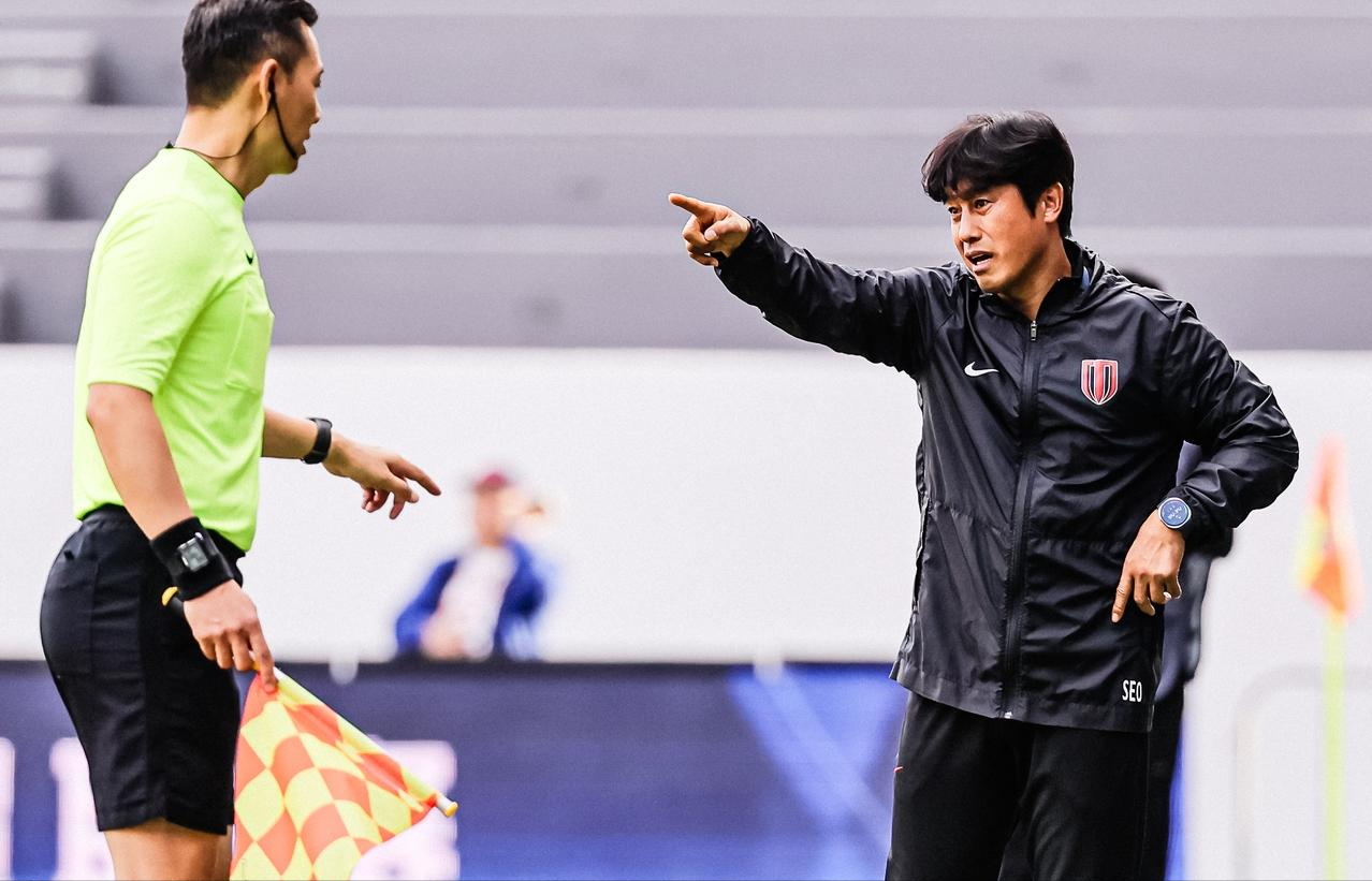 leyu集团-球员未经同意就转会?高层根据名单引援!徐正源批成都添欲加之罪